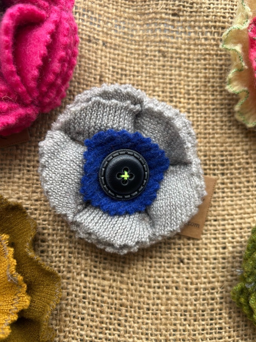 Vintage Cashmere Floral Brooch - Picture 2 of 3
